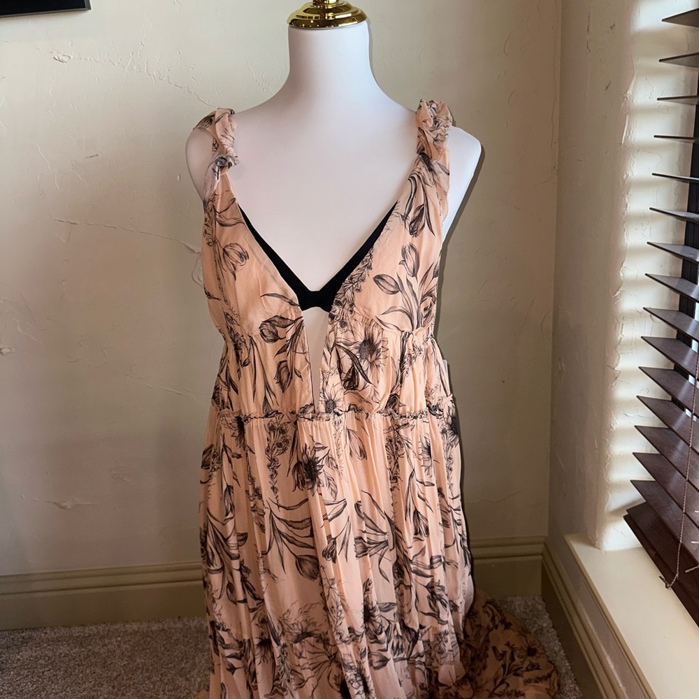 Floral Peach Maxi Dress